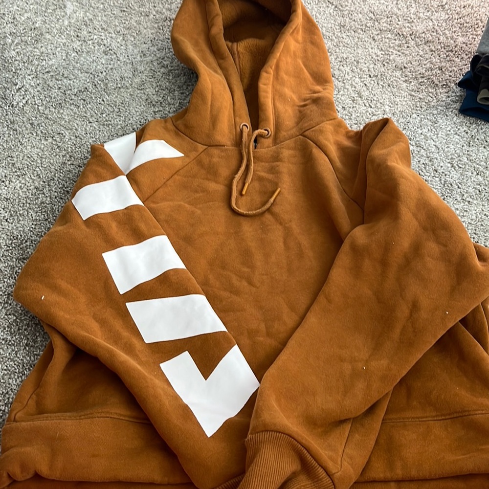 Zyia Camel Crop Sweatshirt